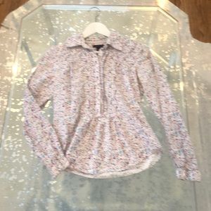 Woman’s sizeS/P Tommy Hilfiger floral print blouse
